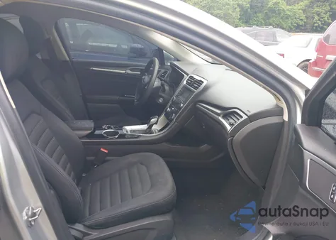 2013 Ford Fusion Se z USA, uszkodzony, nr VIN 3FA6P0H74DR221684